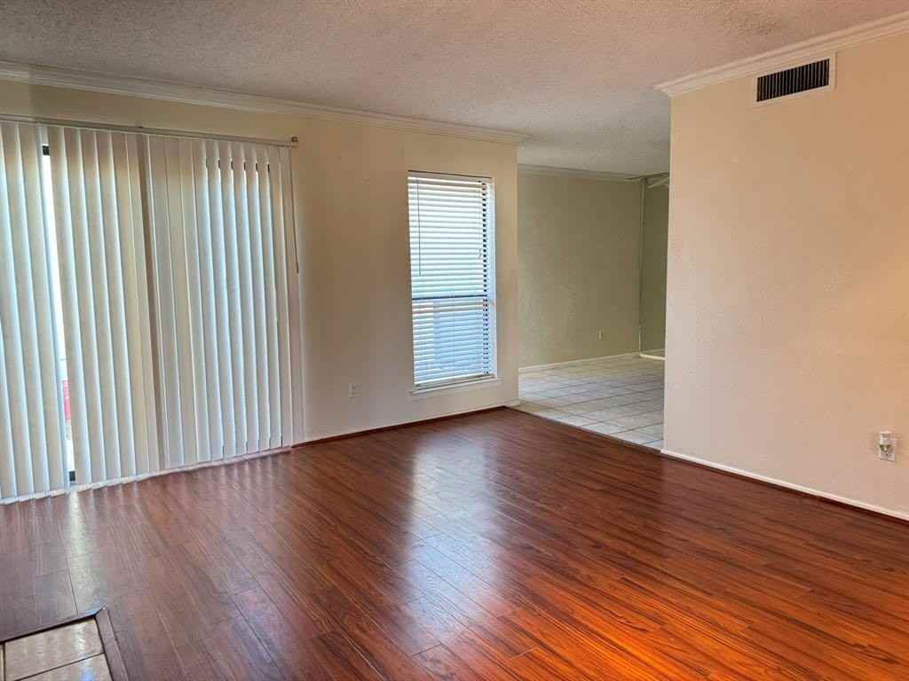 2904 Southern Cross Dr - Photo 3 of 26