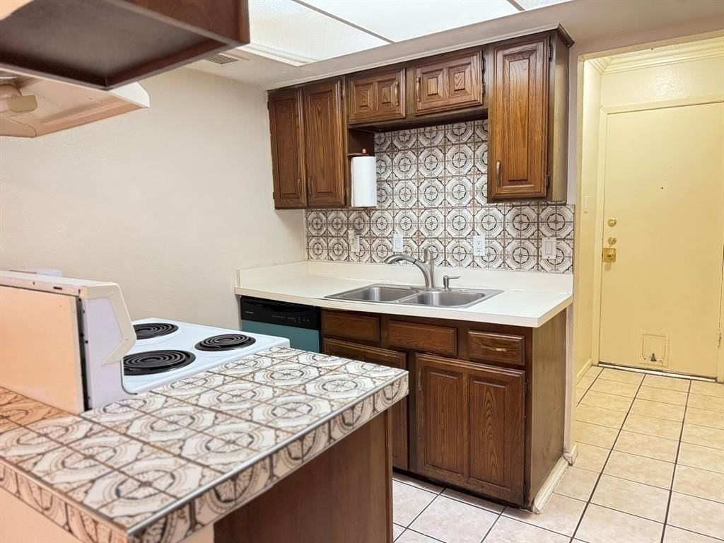 2904 Southern Cross Dr - Photo 7 of 26