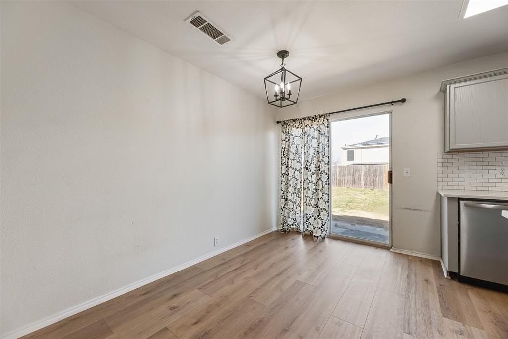 4313 Hawk Ln - Photo 6 of 20