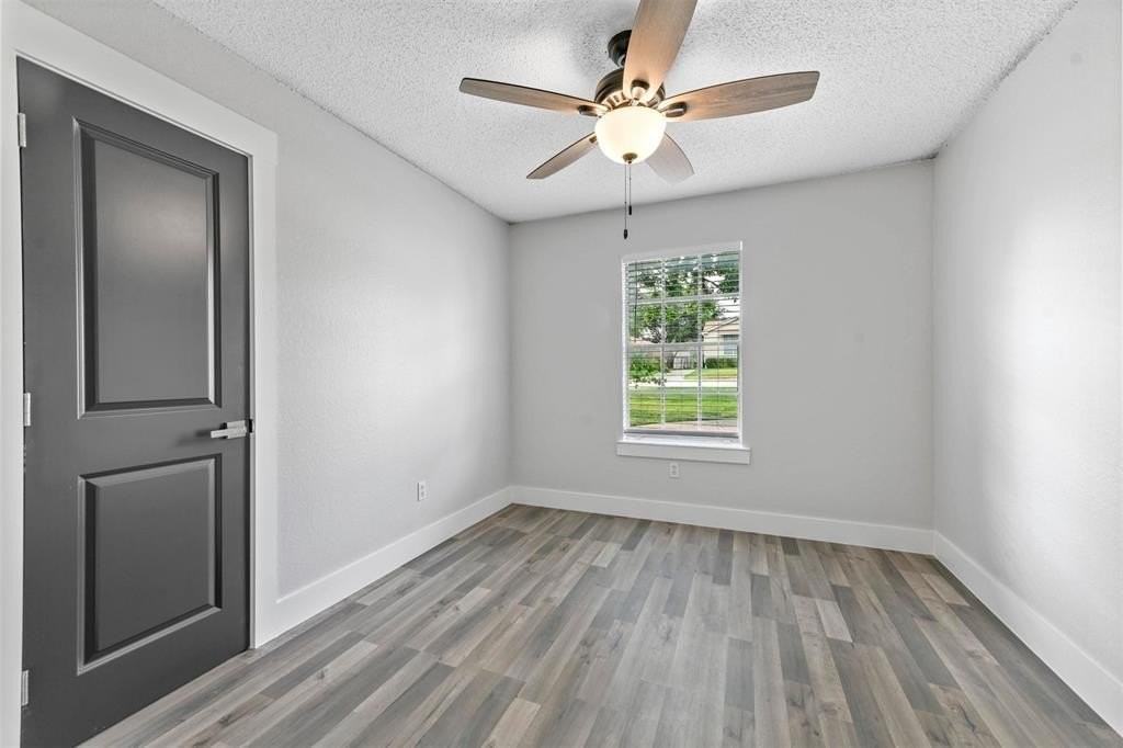 4919 Geddes Ave - Photo 5 of 7