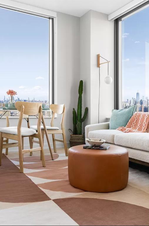 600 Pavonia Ave - Photo 5 of 10