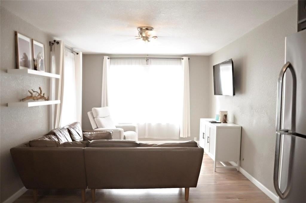 515 S Taylor St - Photo 6 of 15