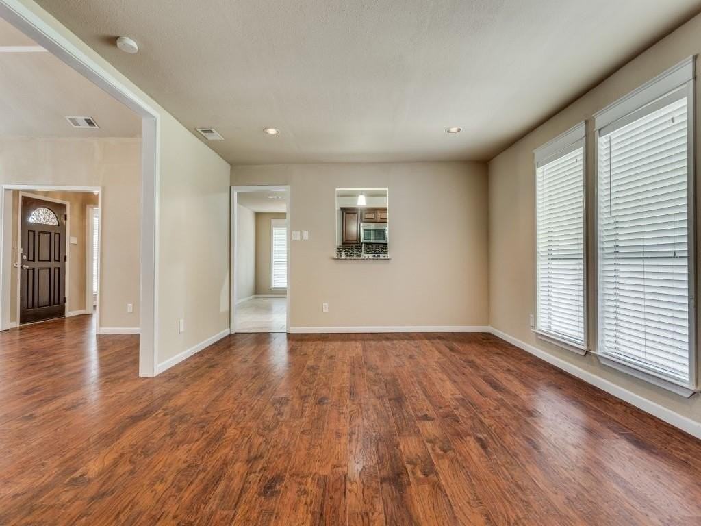 7701 Salzburg Dr - Photo 3 of 12