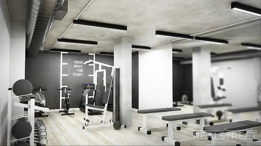 280 Meeker Ave - Photo 5 of 8