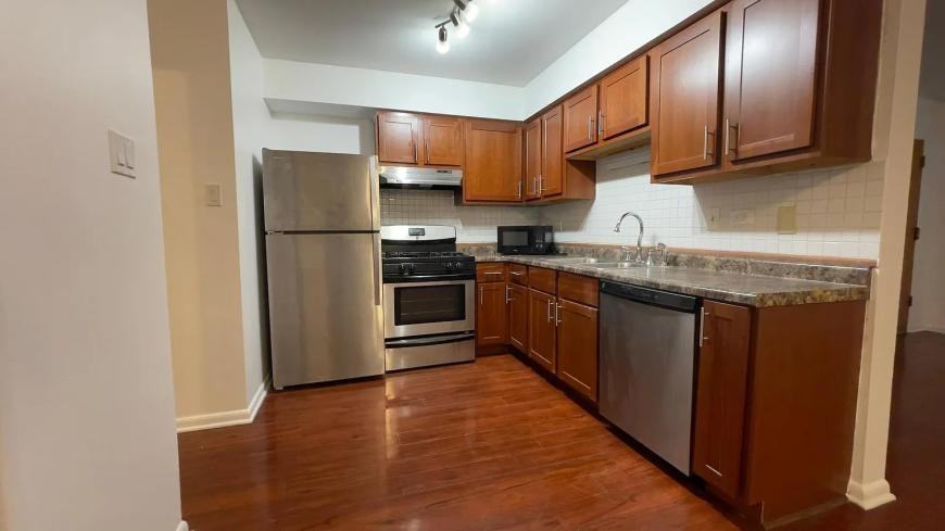 10925 S Keating Ave - Photo 5 of 10