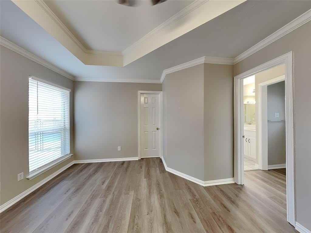 709 W Park Dr - Photo 6 of 18