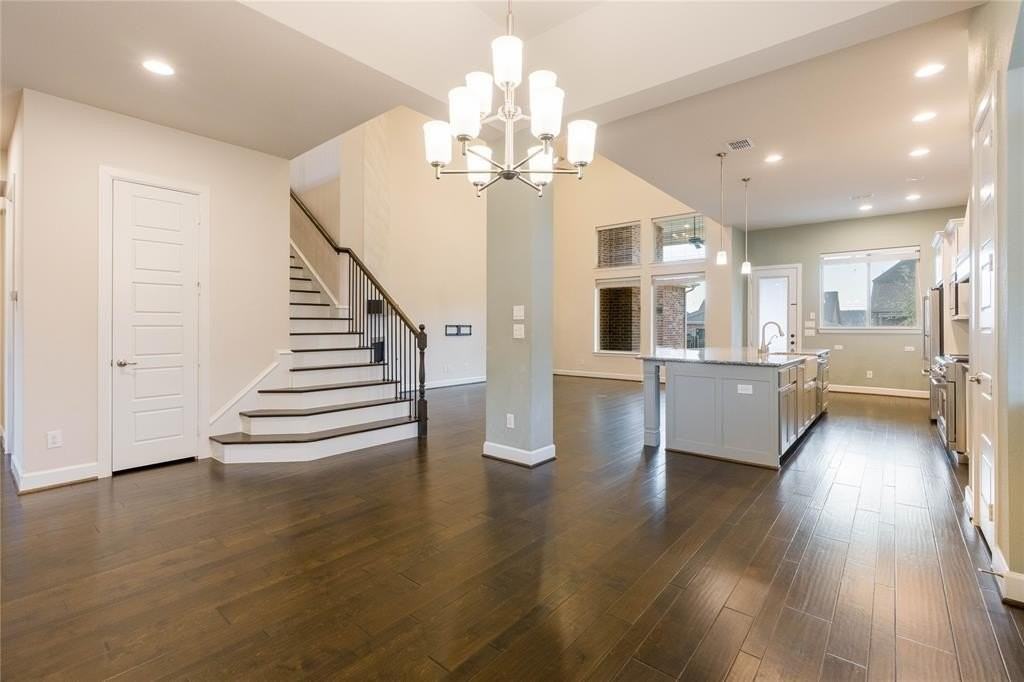 1008 Peacock Blvd - Photo 7 of 40