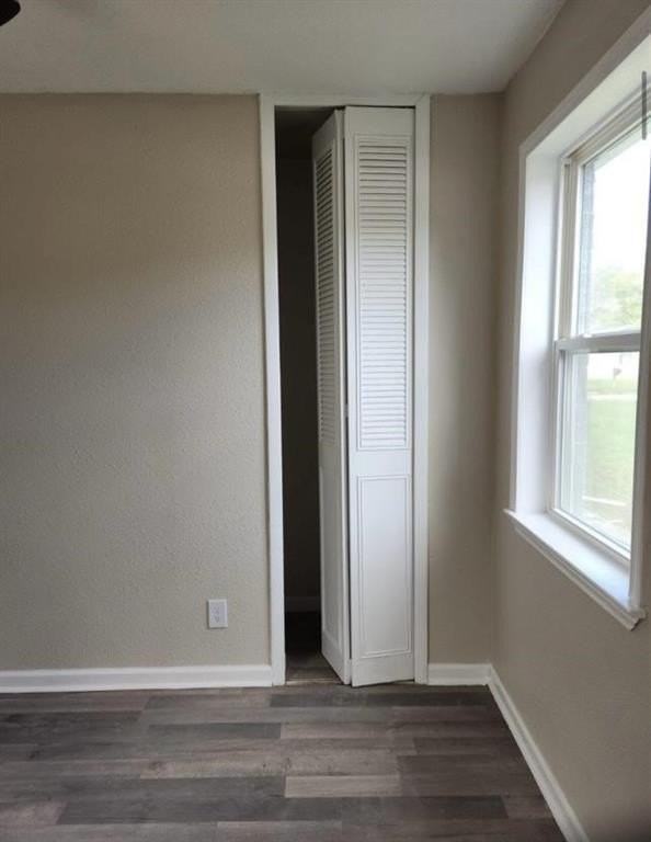 2806 Sharon Dr - Photo 3 of 14