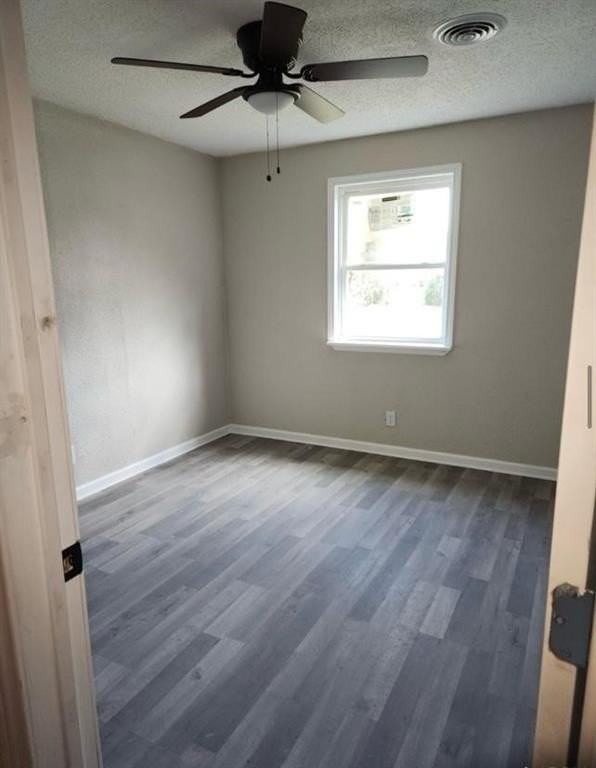 2806 Sharon Dr - Photo 5 of 14