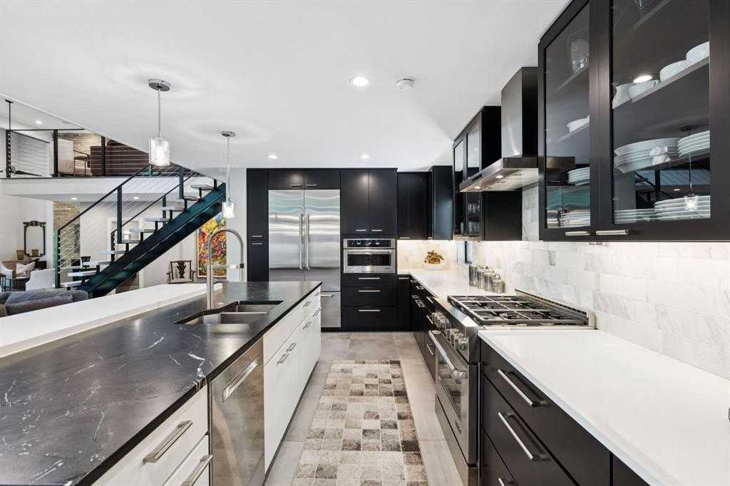 2934 Maple Springs Blvd - Photo 6 of 36