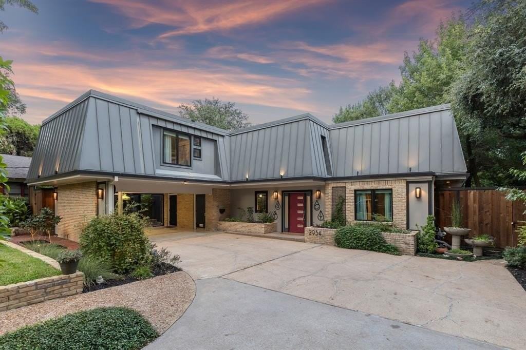 2934 Maple Springs Blvd - Photo 7 of 36