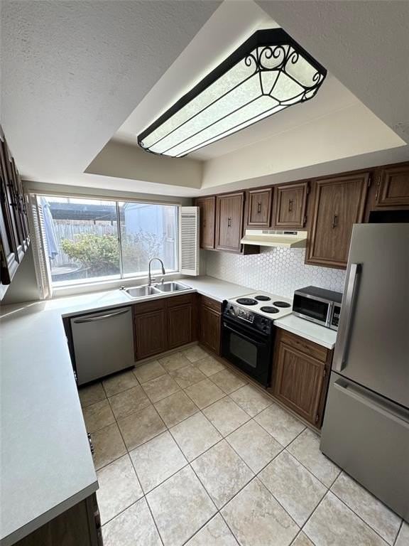 10015 Smitherman Dr - Photo 3 of 9