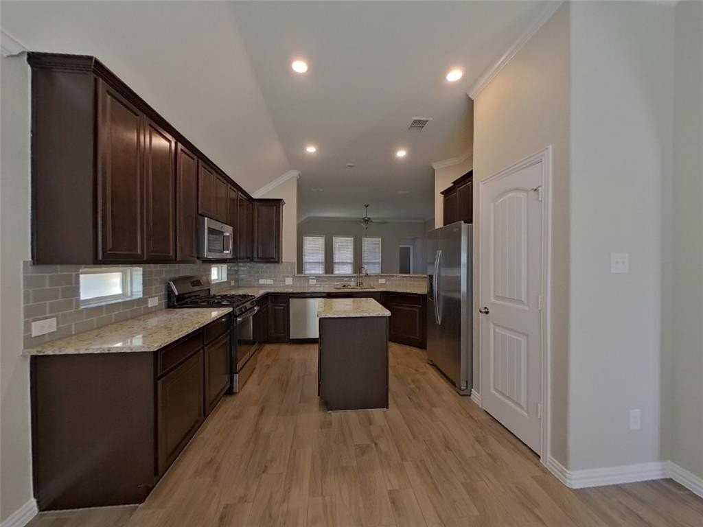 14729 Rocky Face Ln - Photo 5 of 16