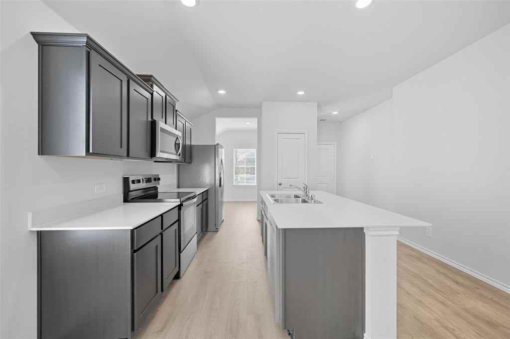 3427 Rendezvous Way - Photo 4 of 20