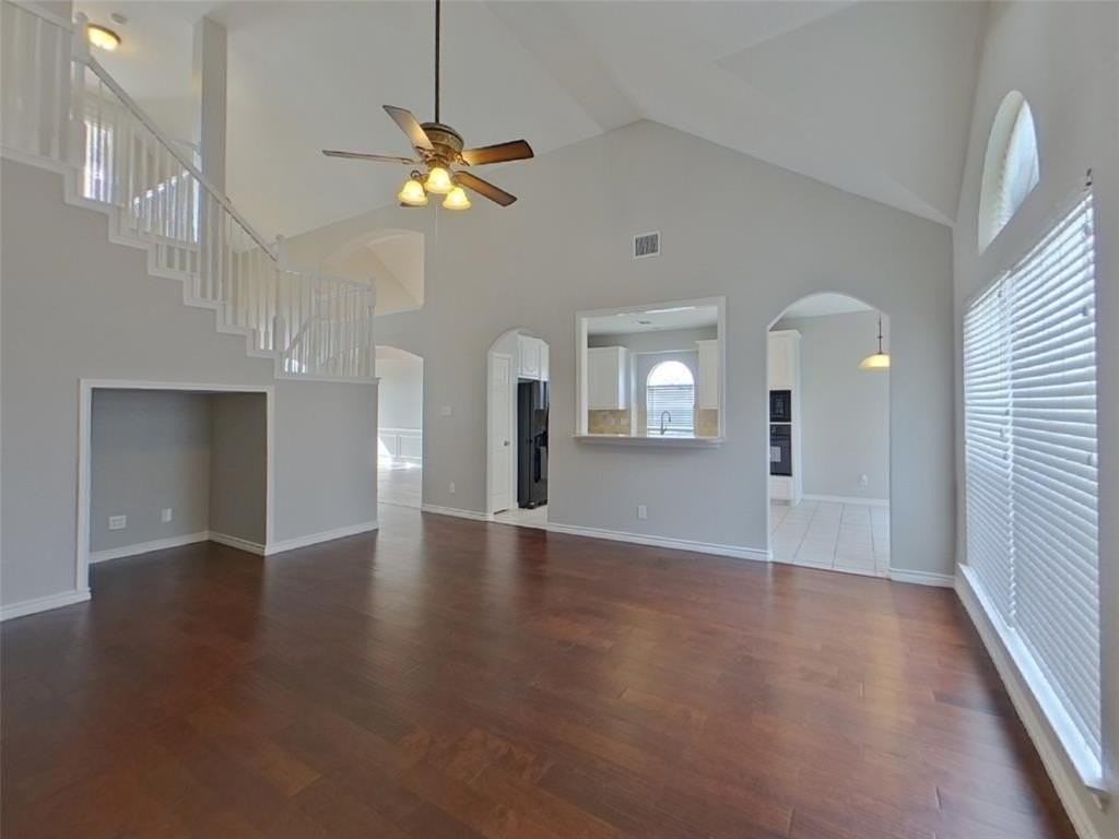 1533 Mill Creek Dr - Photo 2 of 24