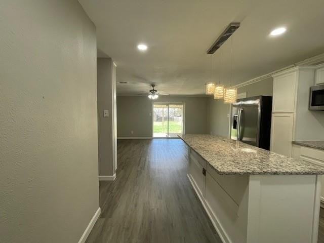 7033 Payte Ln - Photo 3 of 25