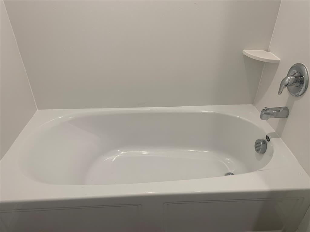 5406 Idlewood Trl - Photo 5 of 36