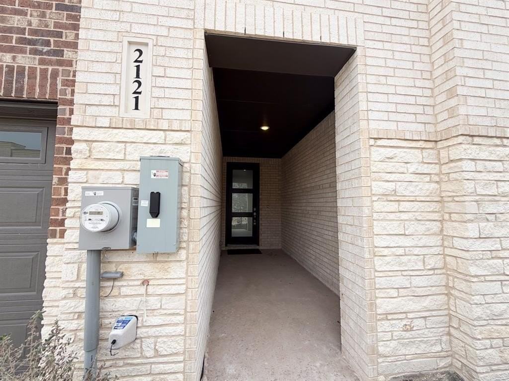 2133 Layla Dr - Photo 2 of 21