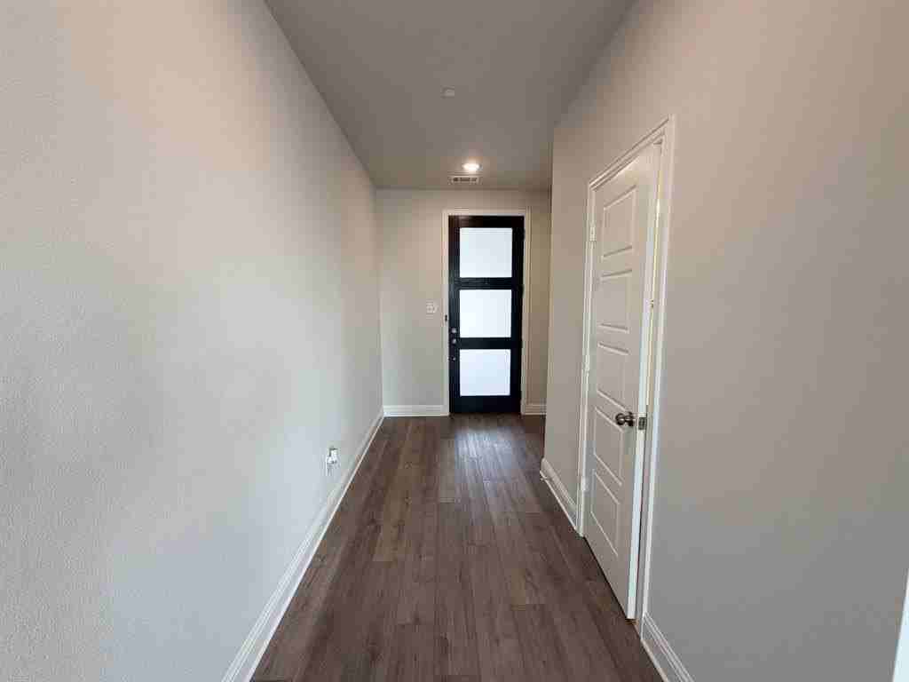 2133 Layla Dr - Photo 3 of 21