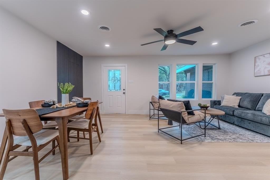 2354 San Marcus Ave - Photo 4 of 17