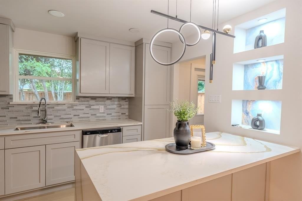 2354 San Marcus Ave - Photo 7 of 17