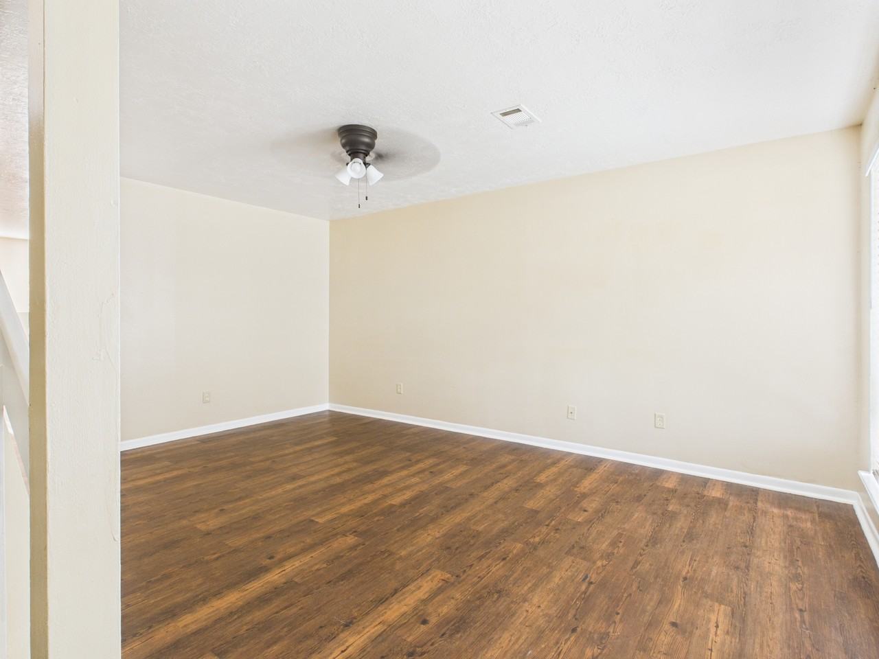 800 San Pedro Dr #C - Photo 4 of 24