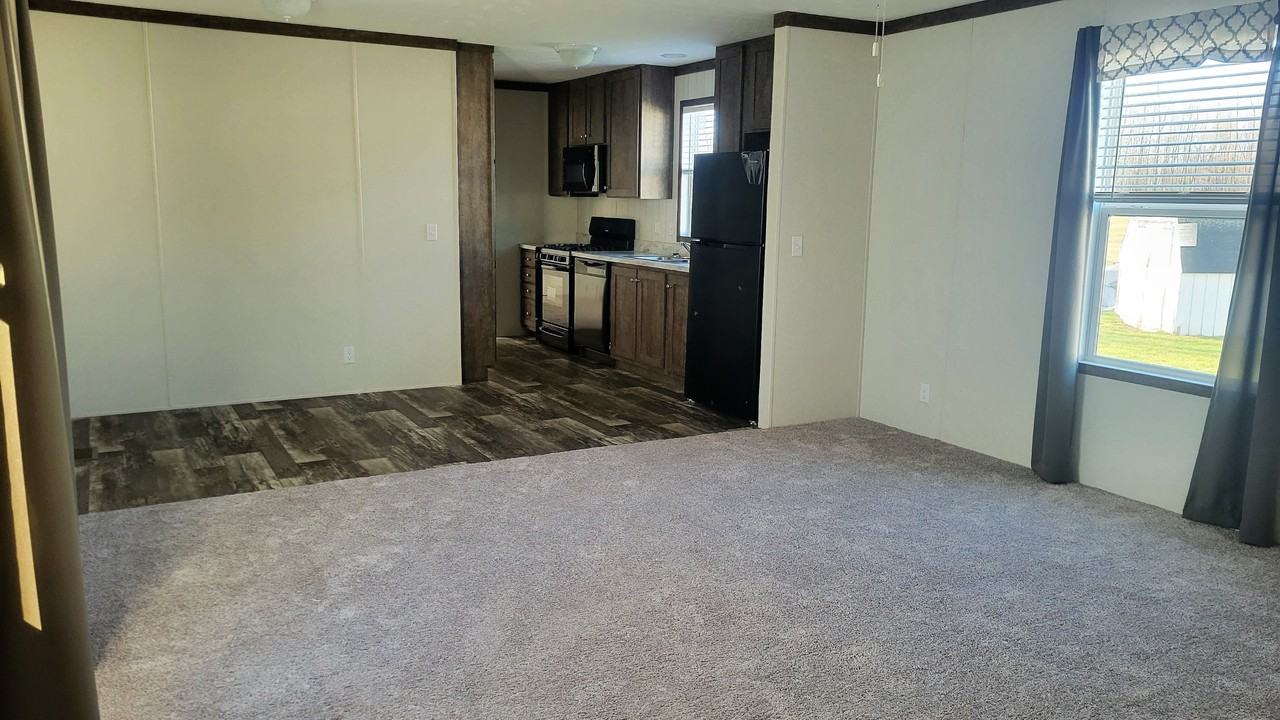 371 Utah Ct #371 - Photo 4 of 11