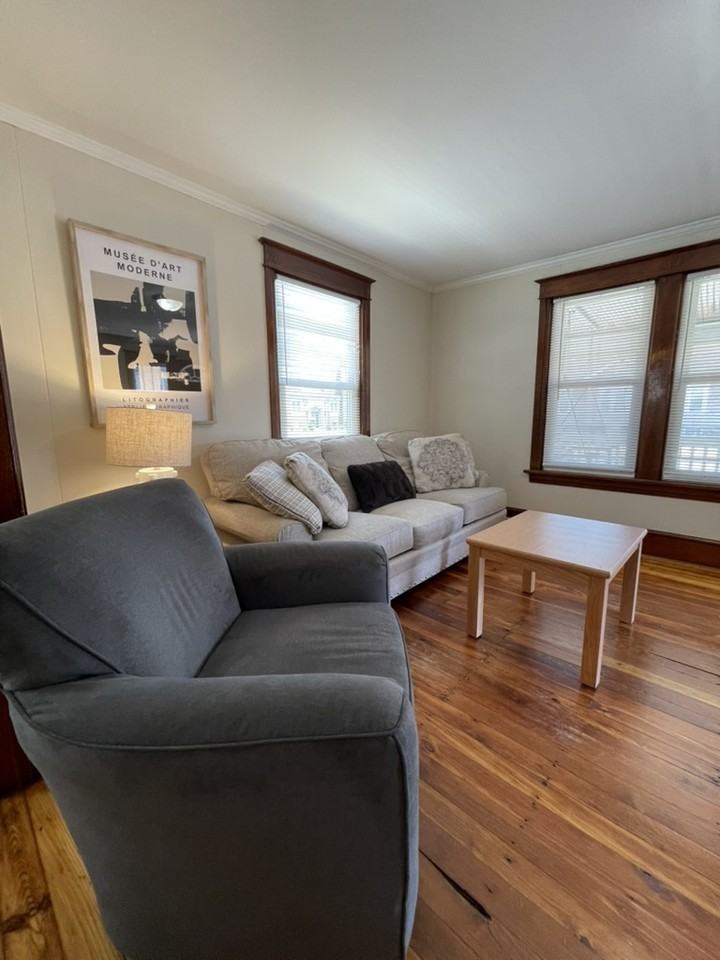 1204 Memorial Ave #3