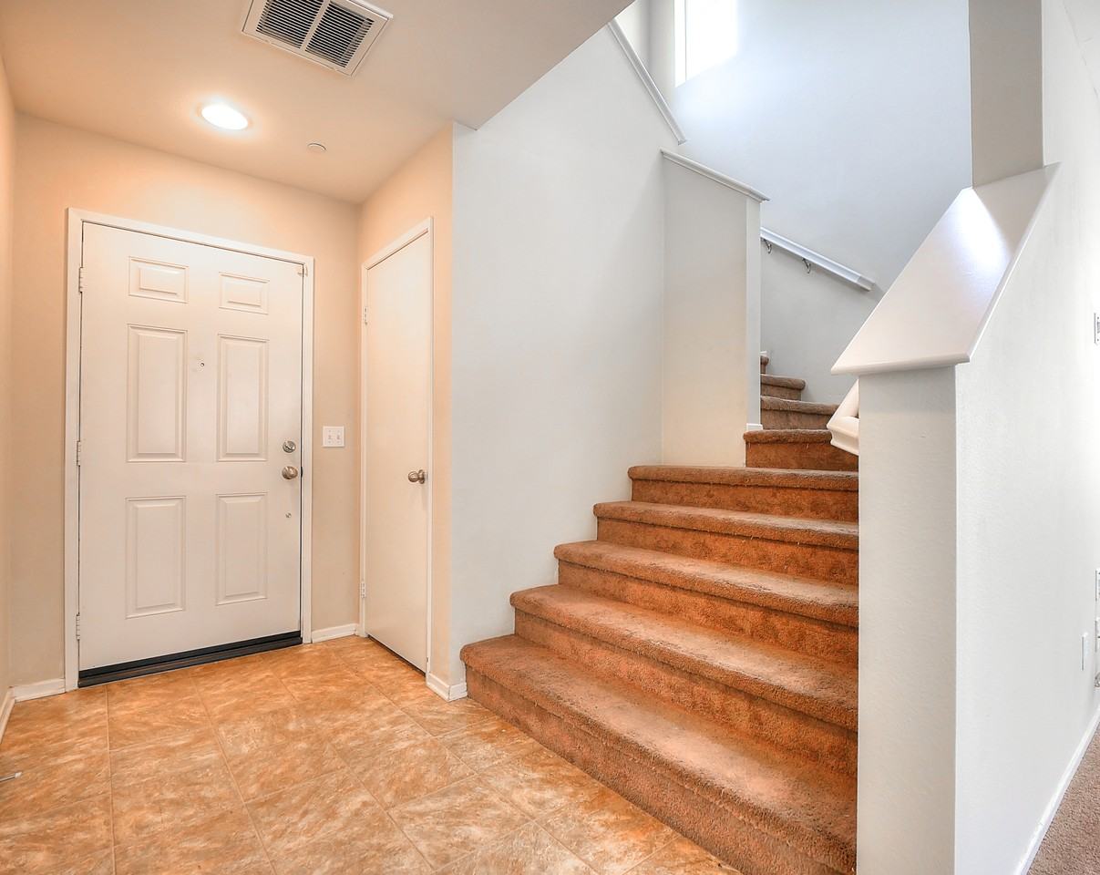 34212 Woodmont #1 - Photo 4 of 50