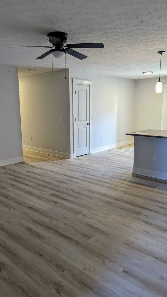 9301 - 102 Stonestreet Road #9301-102 - Photo 5 of 34