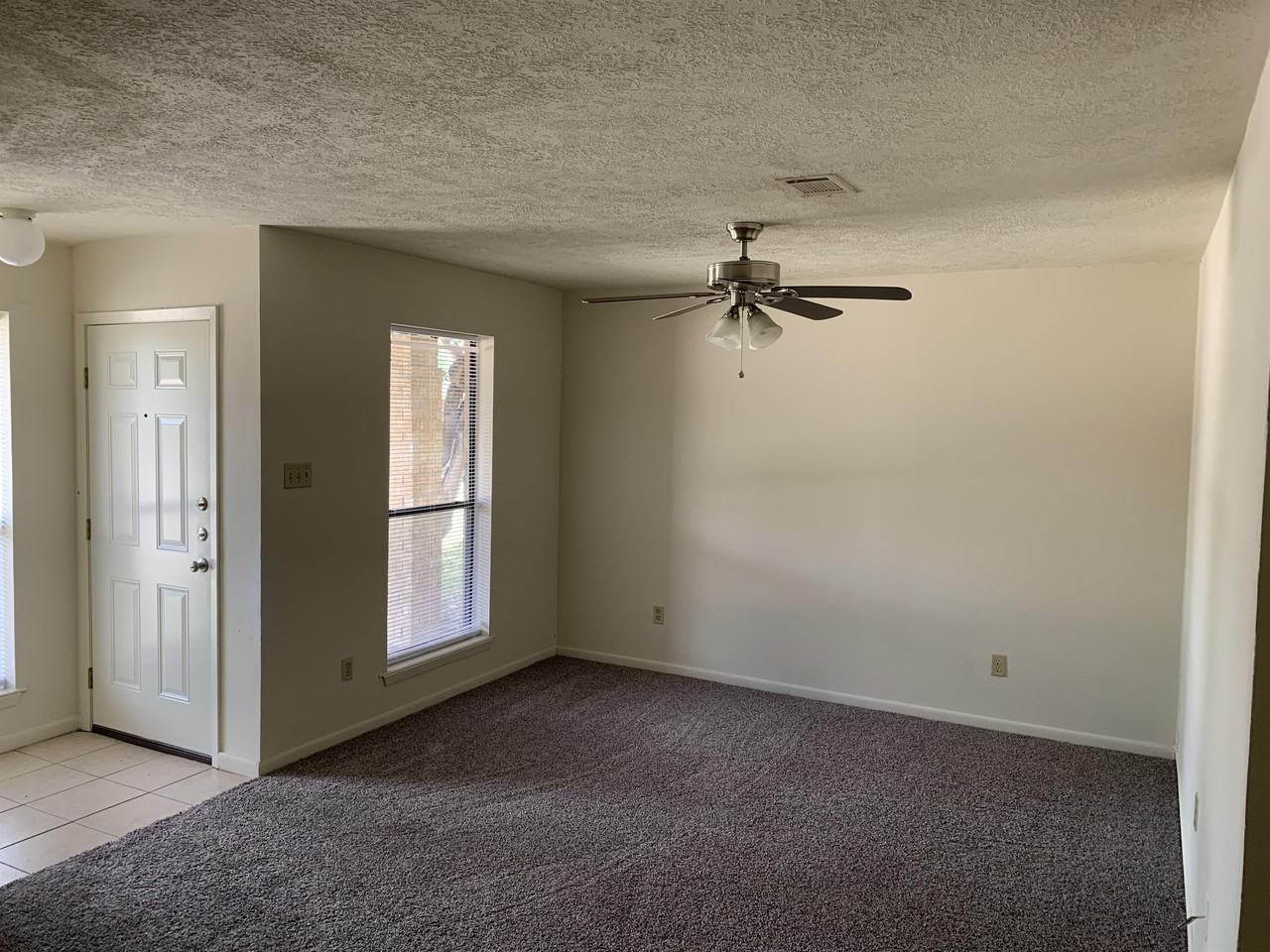 3603 Western St #A - Photo 2 of 11