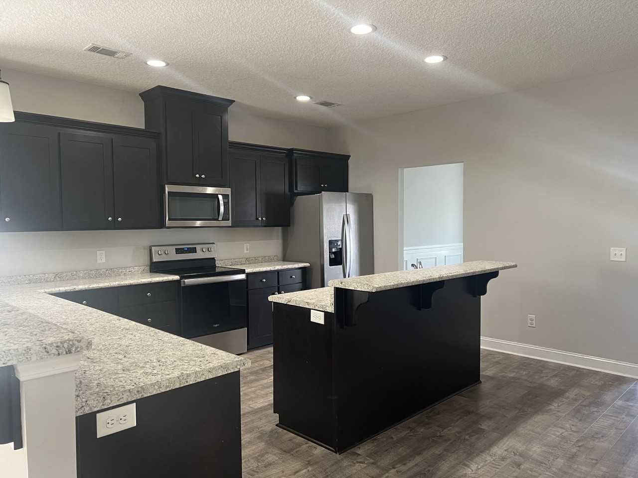 364 Thorp Cir #1 - Photo 3 of 9