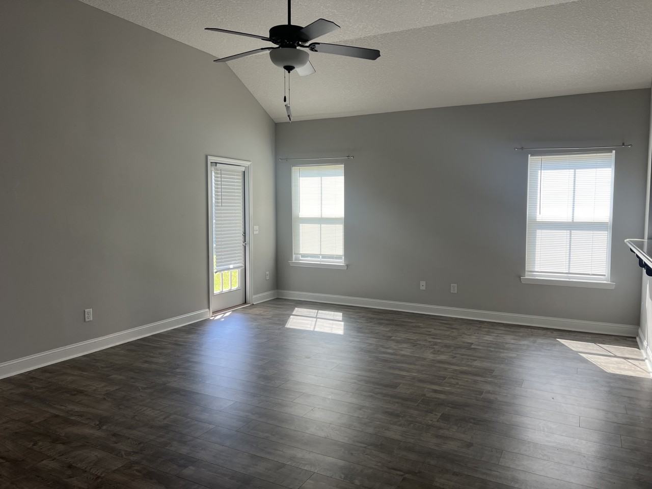 364 Thorp Cir #1 - Photo 5 of 9