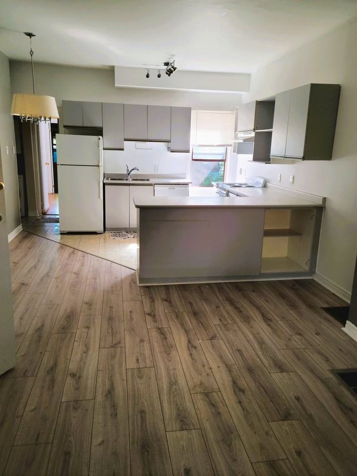 69 Dingwall Ave - Photo 2 of 10