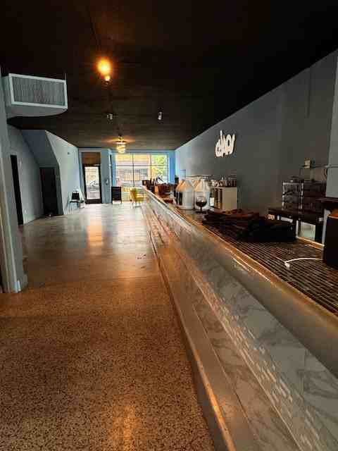 607 6th St #1 - Photo 5 of 19