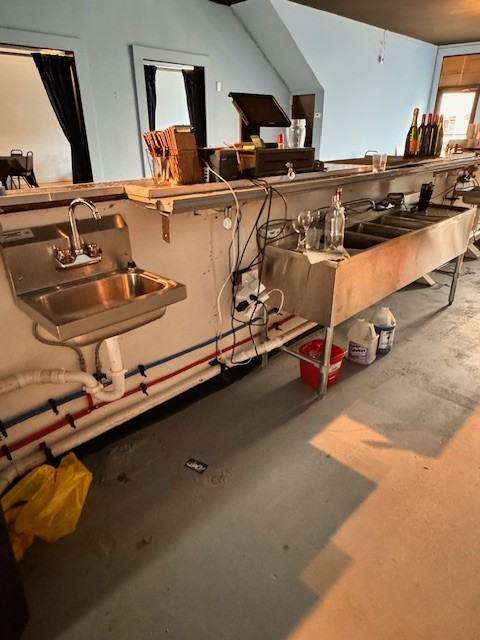 607 6th St #1 - Photo 6 of 19