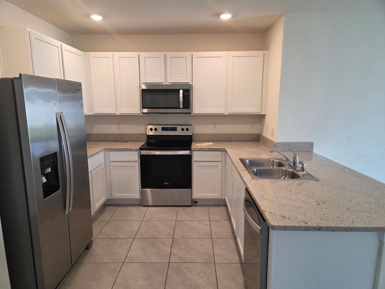 17007 Blister Wing Dr - Photo 4 of 9