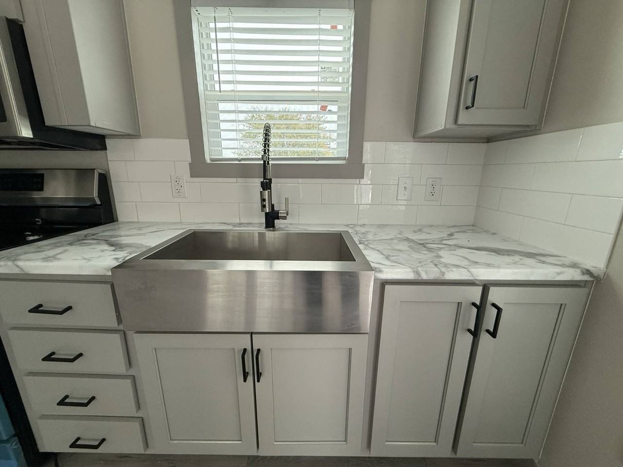 11 La Posada Dr - Photo 5 of 7