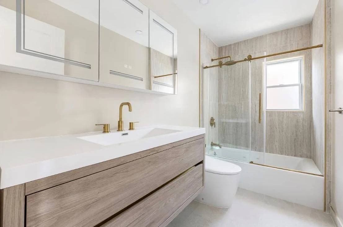 20812 53rd Ave #2ndFL - Photo 3 of 7