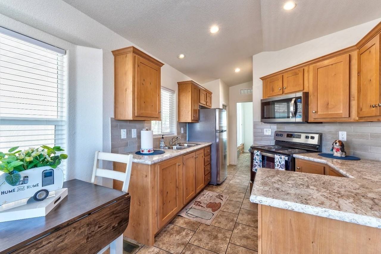 124 S 54th St #64 - Photo 4 of 6