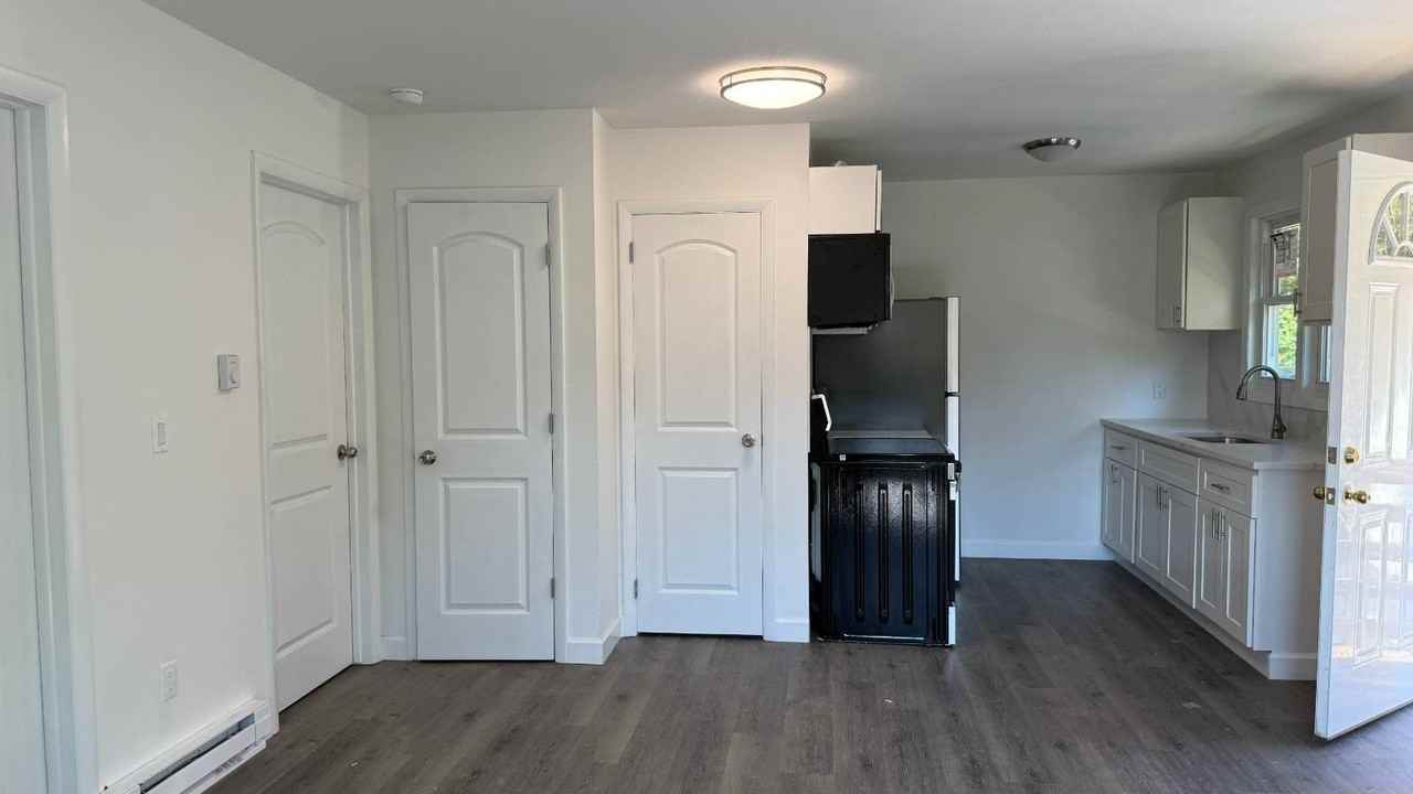 224 Grape Hollow Rd - Photo 2 of 14