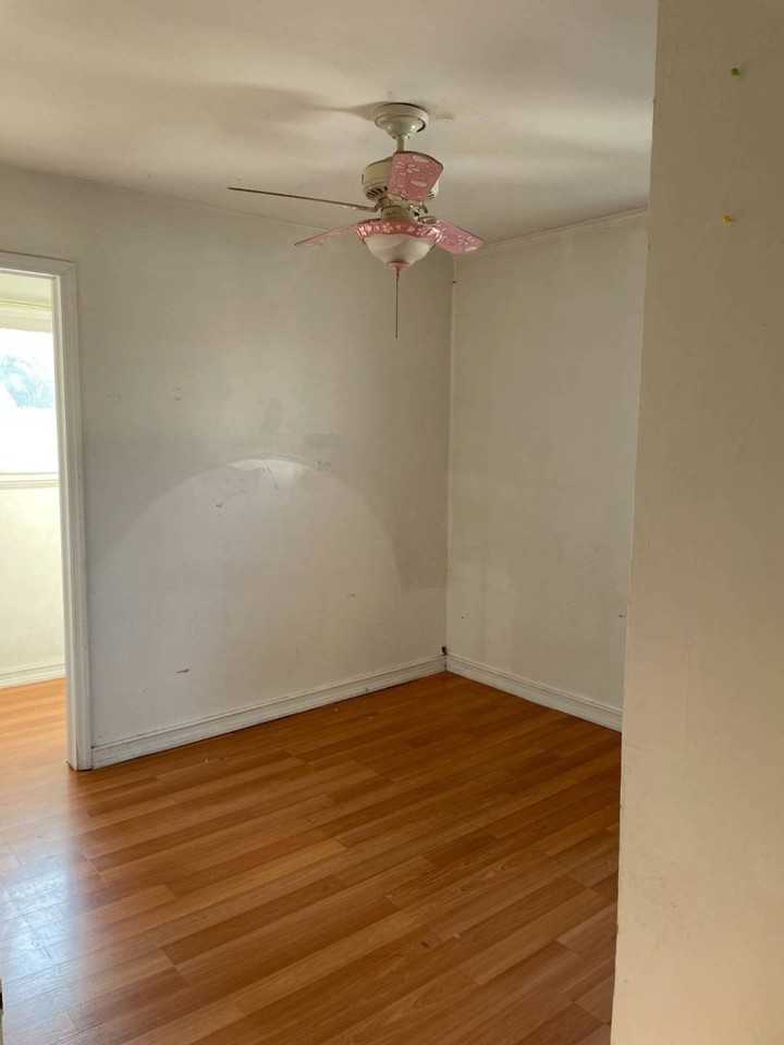 9 N Fordham Rd - Photo 5 of 5