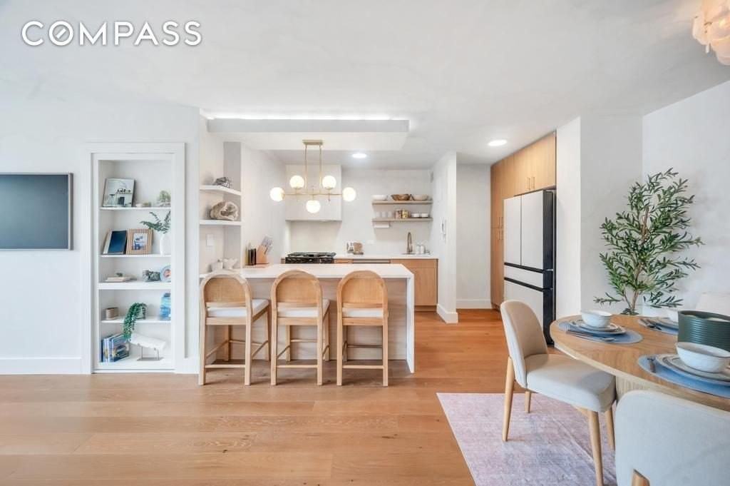 175 W 12th St #5E - Photo 3 of 21