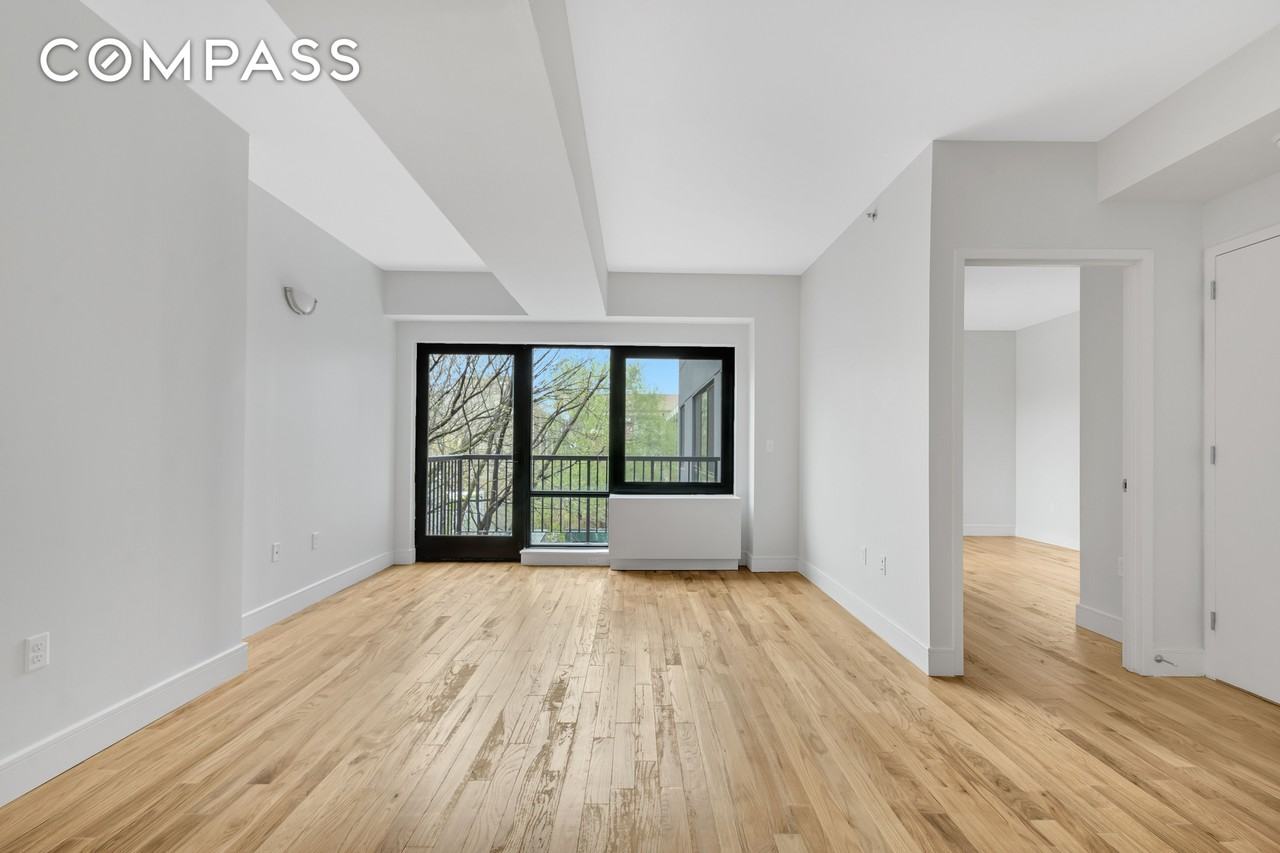 142 Richards St #2E - Photo 2 of 6