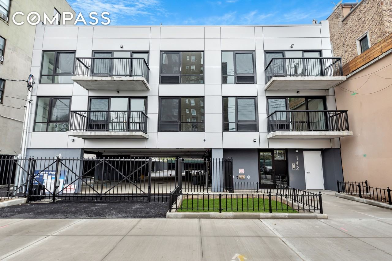 142 Richards St #2E - Photo 6 of 6