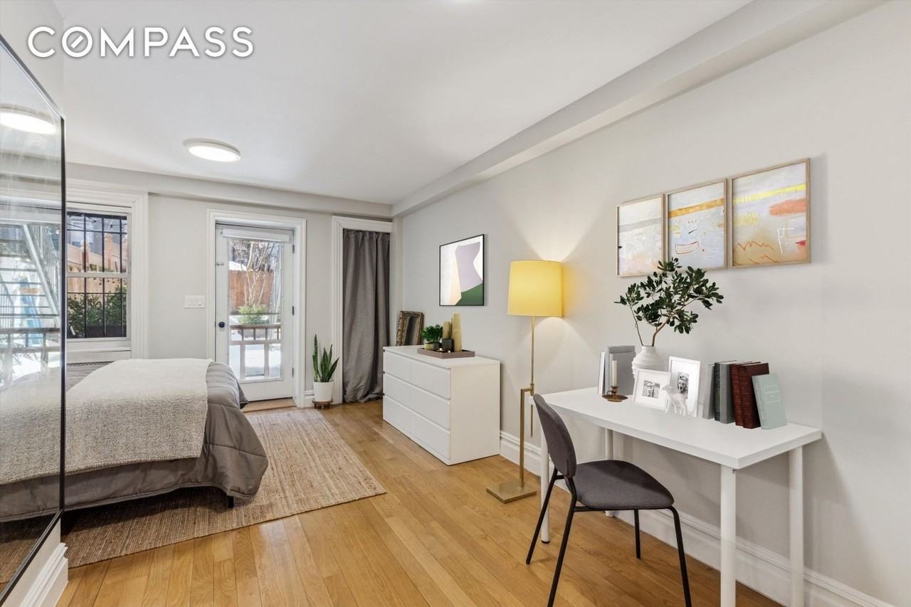 318 W 140th St - Photo 4 of 11