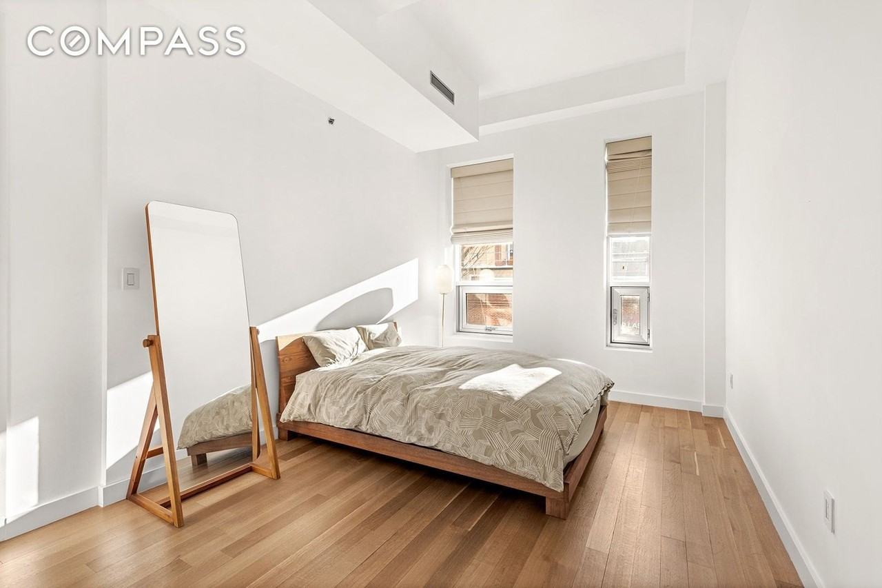 150 N 5th St #2J - Photo 5 of 8