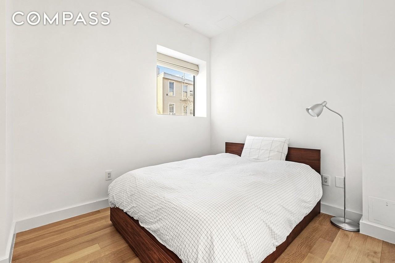 150 N 5th St #2J - Photo 7 of 8