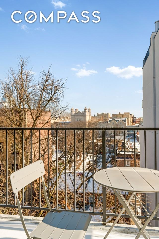 567 Ocean Ave #A704 - Photo 4 of 6