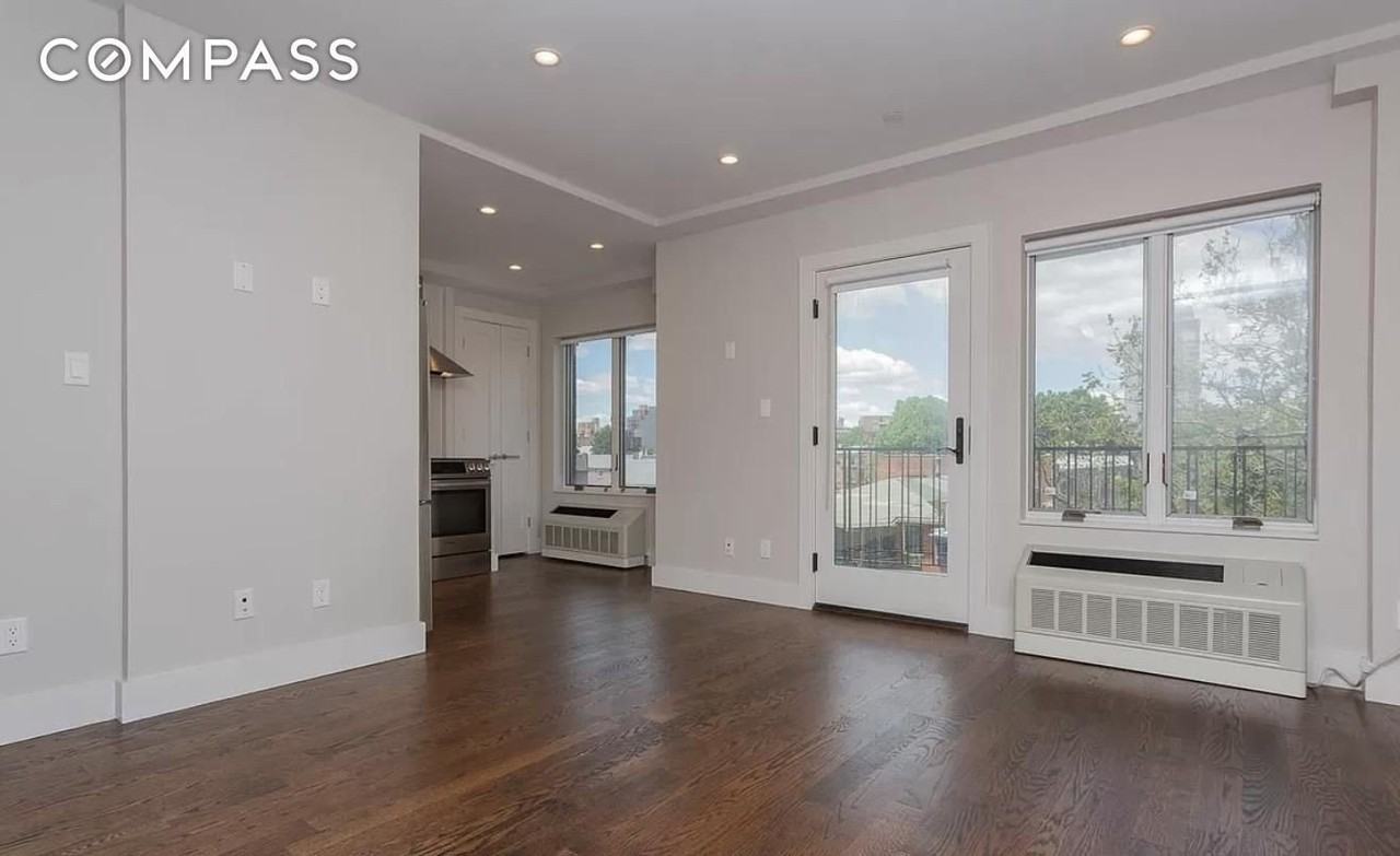 2513 27th St #4A - Photo 2 of 14